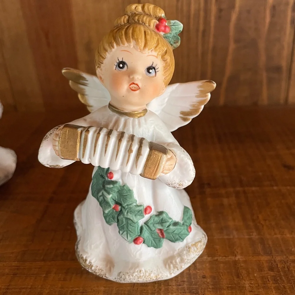 Homco Vintage Lot of 3 Christmas Angels w/ InstrumentsCeramic #5252 Holly Berry